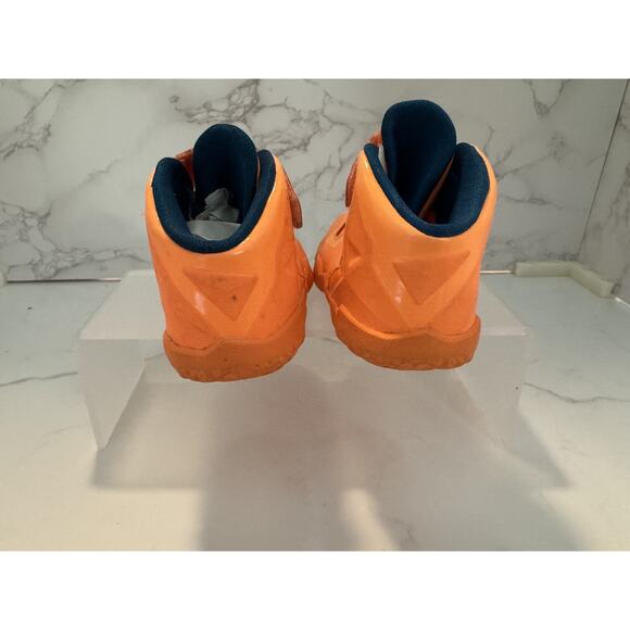 Nike LeBron 11 Atomic Orange Size 5C Toddler Kids, Pre-owned,Great Condition - Picture 4 of 5